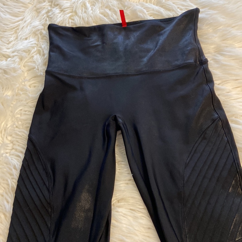 SPANX size XL excellent condition color black please see all photos - Picture 13 of 16